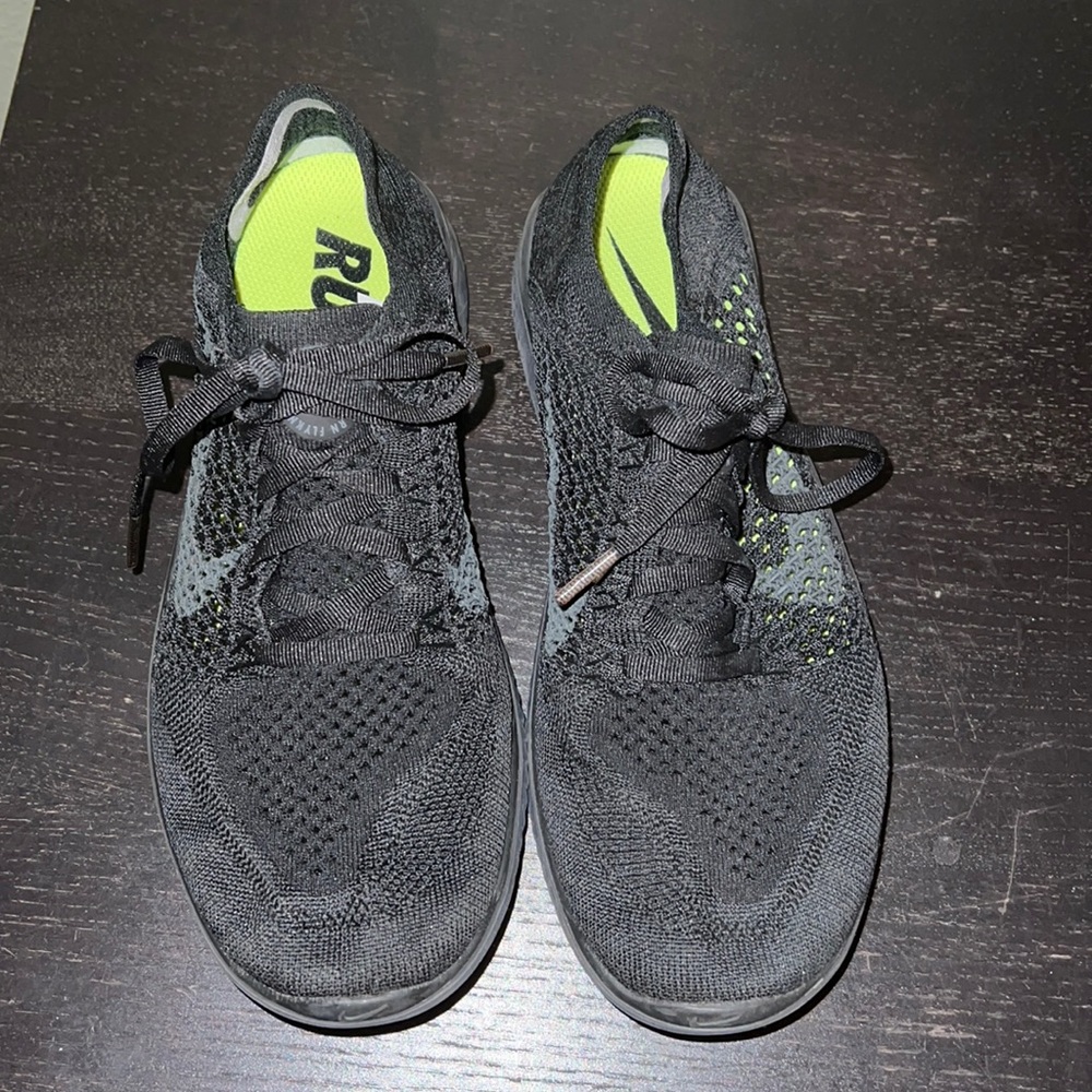 Nike Free Runs